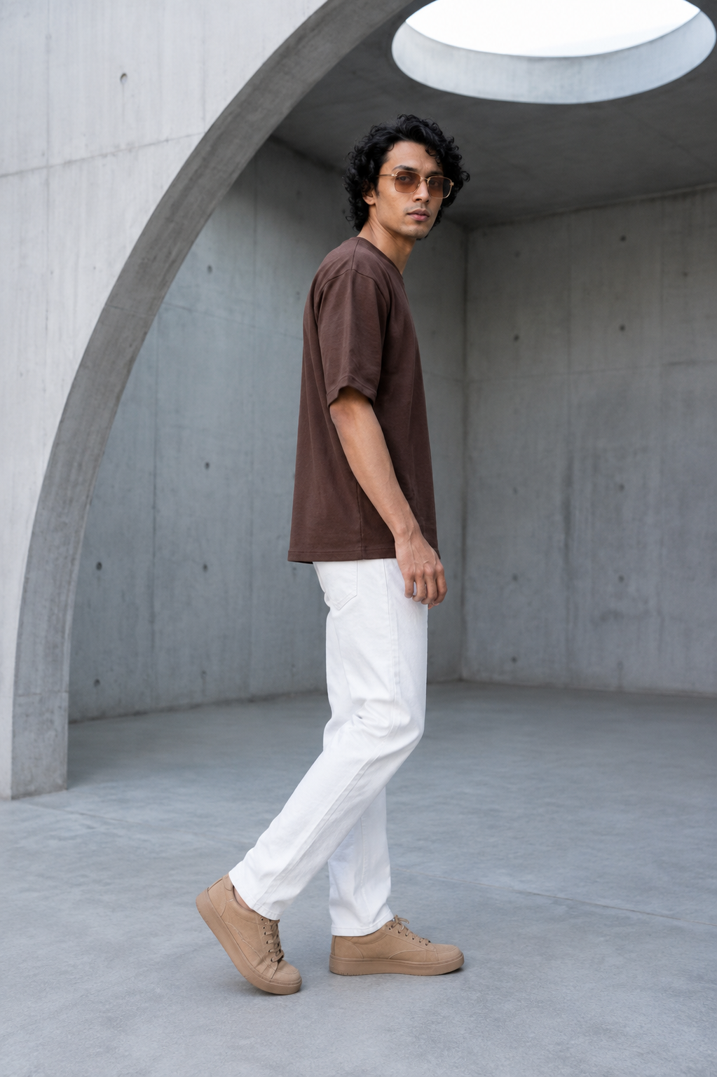 Round Neck Oversize T-shirt 220gsm (Cotton)