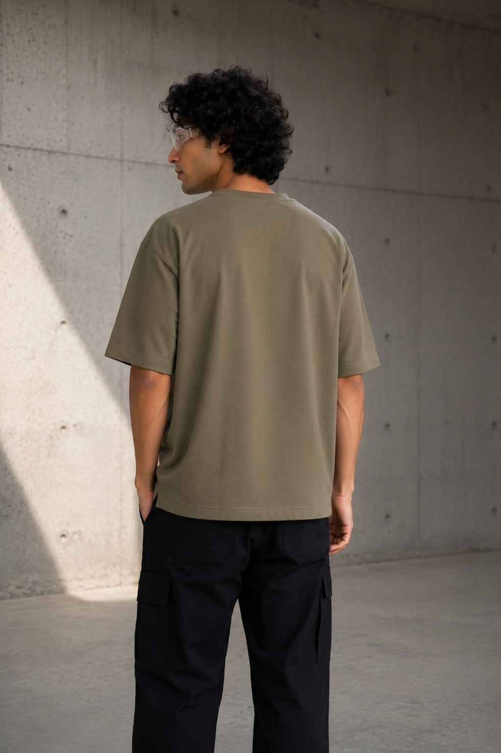 Round Neck Oversize T-shirt 220gsm (Cotton)